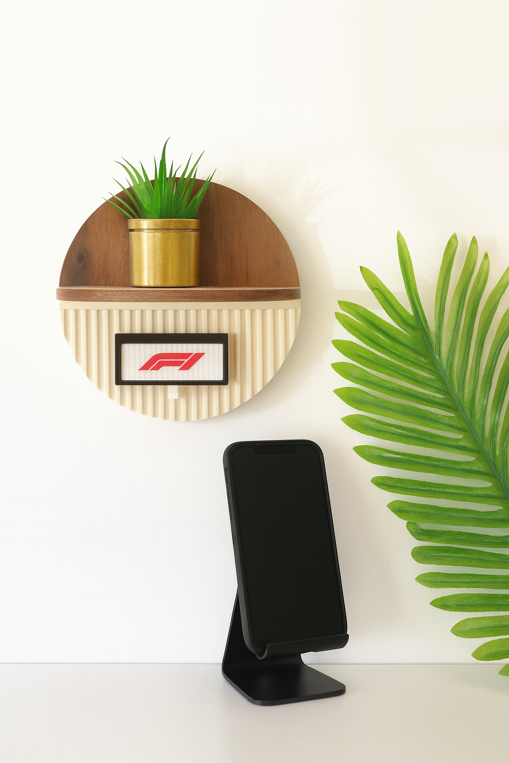 Keyholder: car garage